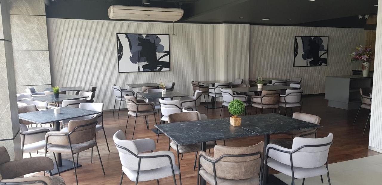 Kos Hotel Suvarnabhumi Airport -Sha Extra Plus Bangkok Bagian luar foto